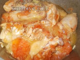 Курица тушеная с оливками и лимоном 