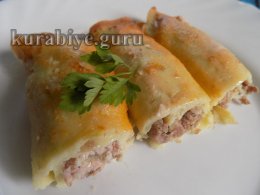 Млинці з кабачків з фаршем