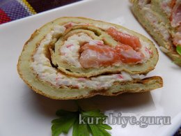 Кабачковий рулет з червоною рибою та крабовими паличками