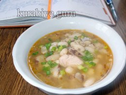 Фасолевый суп с курицей