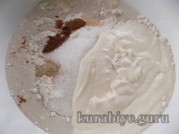 Сирний штолен (Quarkstollen) на дріжджах