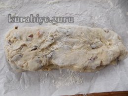 Сирний штолен (Quarkstollen) на дріжджах