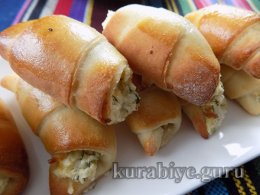 Рогалики з сирною начинкою