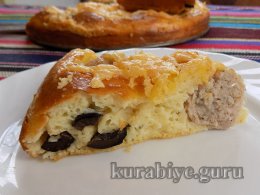 Пиріг з фрикадельками