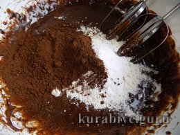 Шоколадний пиріг, рецепт з какао та кавою
