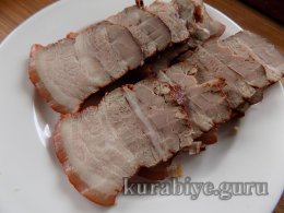 Підчеревина на канапки у цибуляному лушпинні