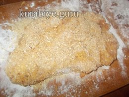 Куриная отбивная с яблочным салатом
