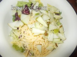 Куриная отбивная с яблочным салатом