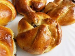 Плетінка з шоколадною начинкою