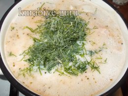 Суп з лососем і червоним рисом