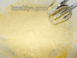 Банановый пирог с шоколадными каплями 