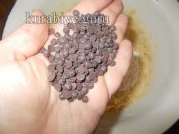Банановый пирог с шоколадными каплями 