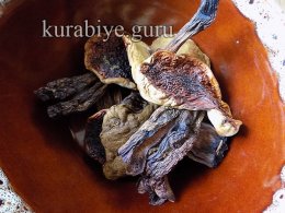 Борщ свекольный с грибными ушками 