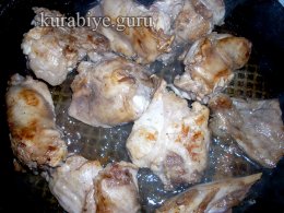Хмельной кролик в пиве 