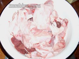 Хмельной кролик в пиве 
