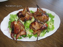 Перепел, запечённый в духовке с салатом из кускуса 