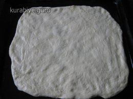 Пирог с творожной начинкой