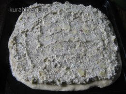 Пирог с творожной начинкой