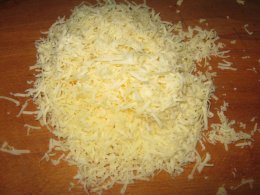 Рулетики из кабачков и баклажанов с сыром 