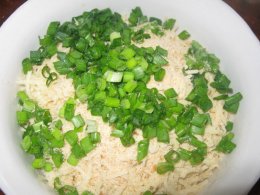 Рулетики из кабачков и баклажанов с сыром 