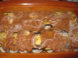 Рулетики из  баклажанов с мясом и рисом