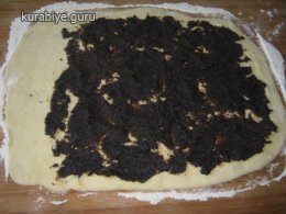 Маковий рулет, завиванець з маком