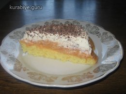 Шведський яблучний пиріг з вершками