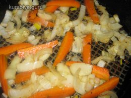 Свинина тушеная с овощами