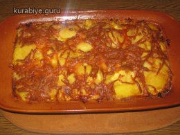 Картофельная запеканка с фаршем в духовке