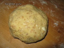 Кофейно-ореховые пирожные с трюфельной прослойкой