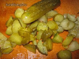 Салат «Пригажуня» з куркою