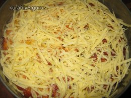 посыпаем сыром