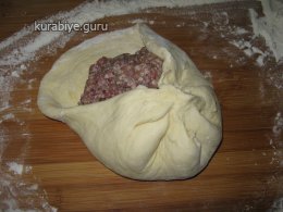 Фыджин, пирог с мясом по-осетински