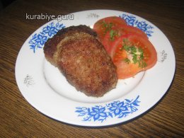 Котлеты с помидорами и колбасным сыром
