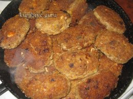Гречаники з грибним соусом