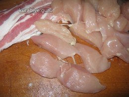 Куриная грудка в беконе в медово-горчичной глазури