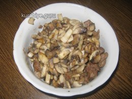 Лёгкий салат  с куриной печенью Принчипесса 