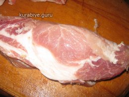 Свиная котлета на косточке в ореховой панировке