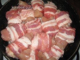 Куриная грудка в беконе в медово-горчичной глазури