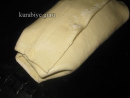 Пиріг з куркою та грибами з листкового тіста 