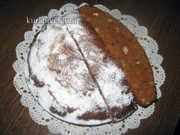 Пирог «Ириска» с вареной сгущёнкой и орехами