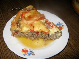 Пирог-запеканка из картофельного теста с фаршем и овощами