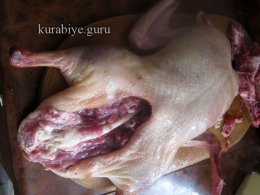 Утка без костей, фаршированная рисом с грибами 