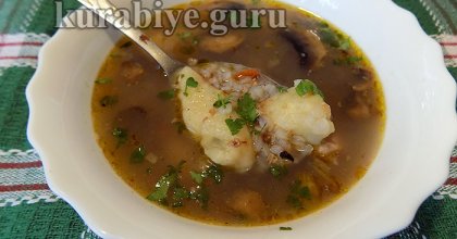 Гречневый суп с грибами и картофельными клёцками