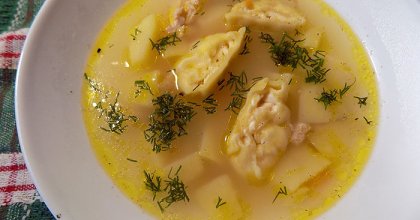 Куриный суп с сырными рулетиками 