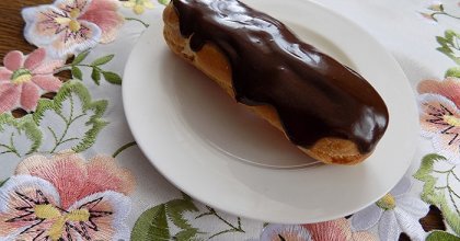 Эклеры с масляным кремом с манго