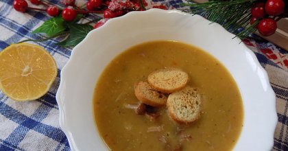 Чечевичный суп с копчёными рёбрышками