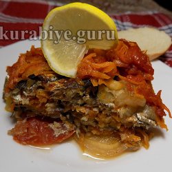 Рыба тушеная с луком и морковью