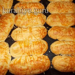 Булочки с сыром из слоёно-дрожжевого теста