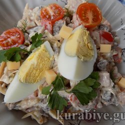 Салат с ветчиной и  грибами